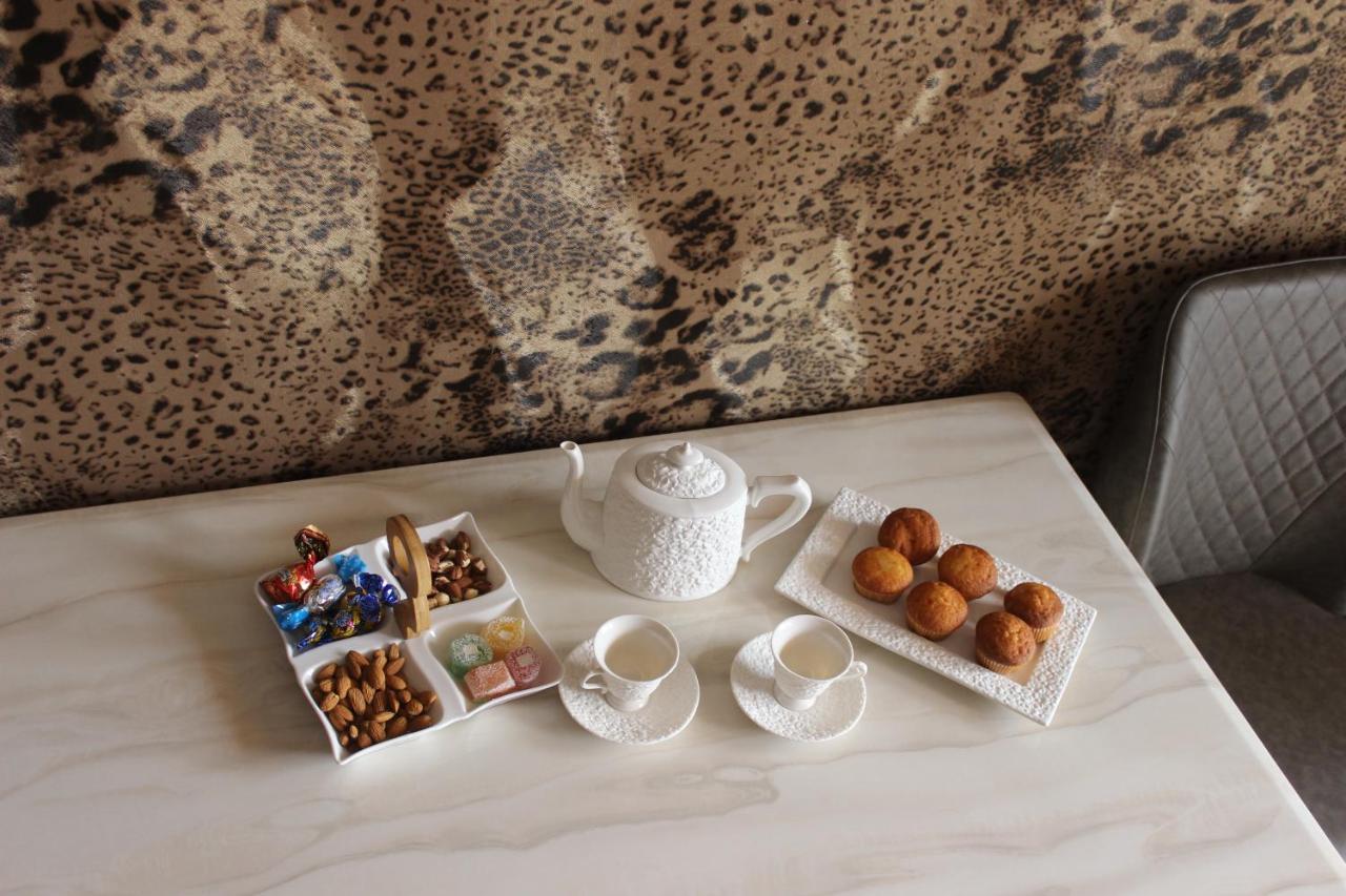 Hotel Golden Star Kazbegi Esterno foto
